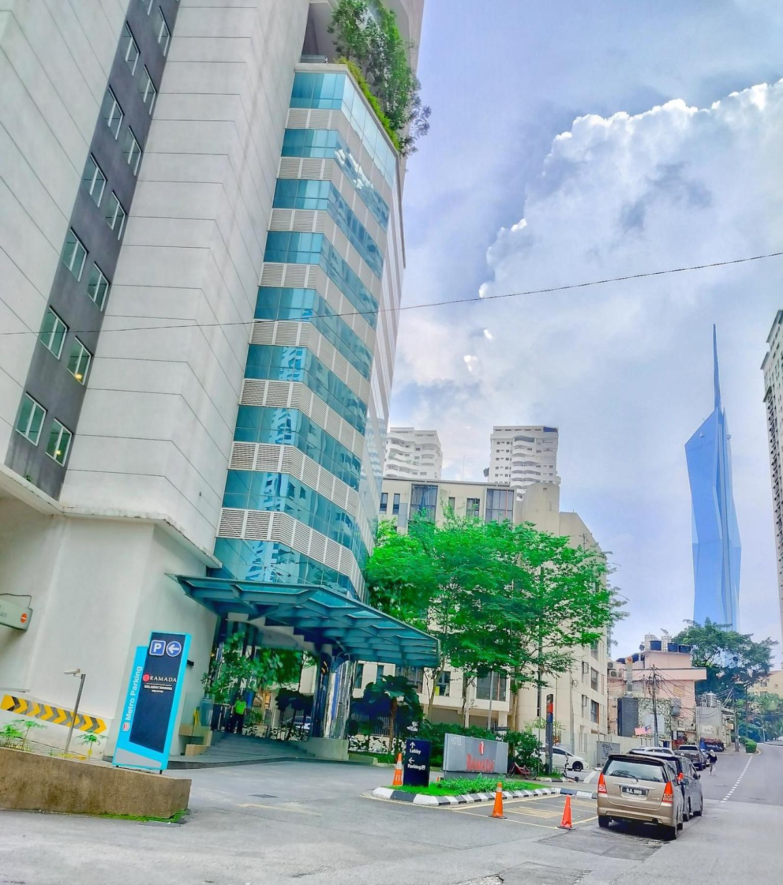 Lila House One Bukit Ceylon Apartemen